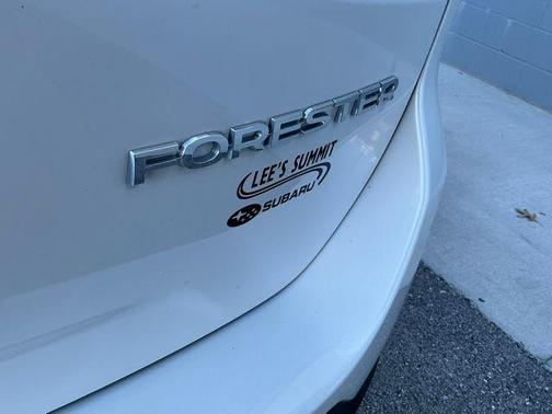 2022 Subaru Forester Premium