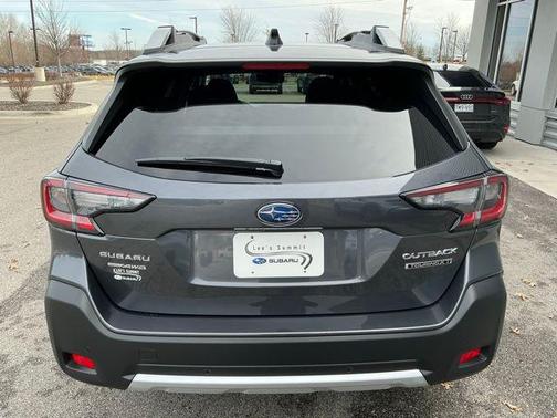 2025 Subaru Outback Touring XT