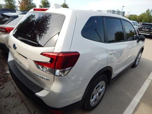 2023 Subaru Forester Base