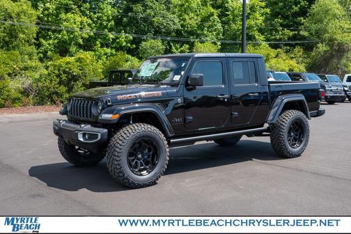 Black Clearcoat 2026 Jeep Gladiator Sport S