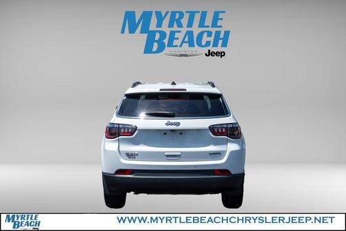 Bright White Clearcoat 2023 Jeep Compass Latitude Lux