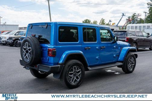 2025 Jeep Wrangler 4-Door Sahara 4x4