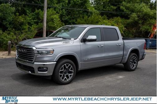 2025 RAM 1500 Laramie Crew Cab 4x4 57' Box