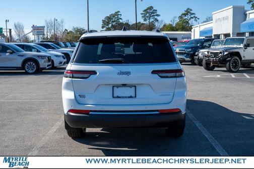 2025 Jeep Grand Cherokee L Laredo