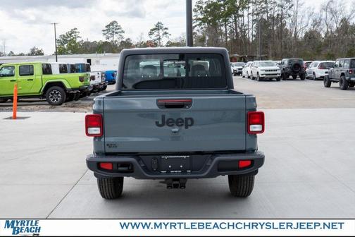 2026 Jeep Gladiator Sport