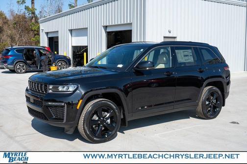 diamond black crystal pearlcoat 2026 Jeep Grand Cherokee Limited