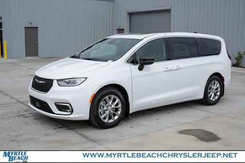 Bright White Clearcoat 2026 Chrysler Pacifica Limited