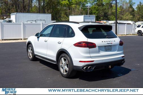 2016 Porsche Cayenne Cayenne