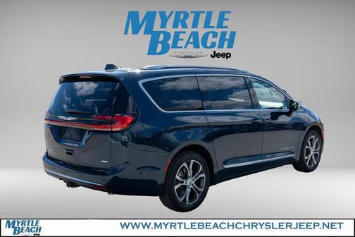 2025 Chrysler Pacifica L