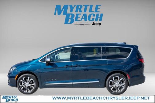 2025 Chrysler Pacifica L