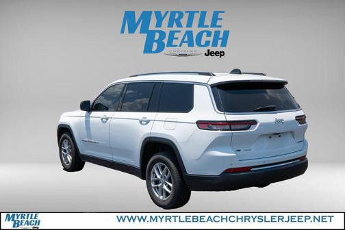 Bright White Clearcoat 2021 Jeep Grand Cherokee L Laredo