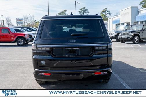 2026 Jeep Grand Wagoneer L 4x4