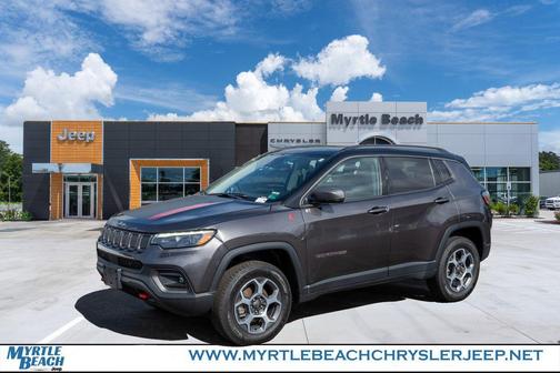 Granite Crystal Metallic Clearcoat 2022 Jeep Compass Trailhawk