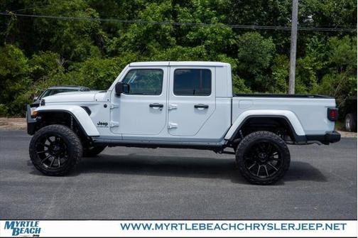 2025 Jeep Gladiator Nighthawk