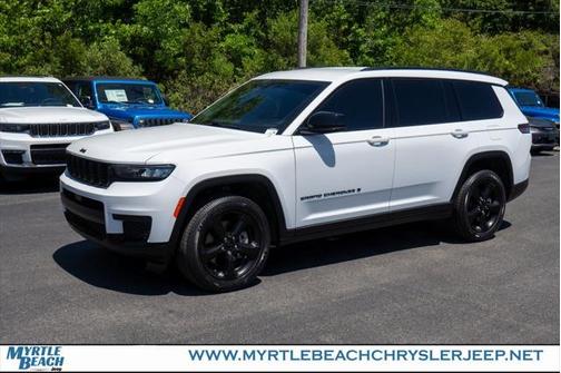 2022 Jeep Grand Cherokee L Altitude 4x2