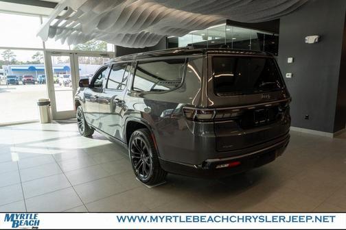 2026 Jeep Grand Wagoneer L Summit Obsidian 4x4