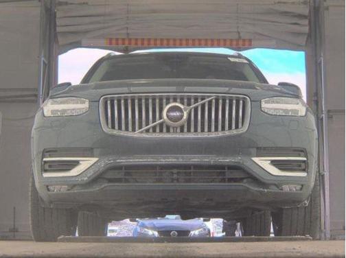 2024 Volvo XC90 B5 Plus Bright Theme