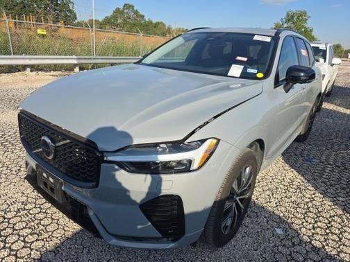 2025 Volvo XC60 B5 Plus