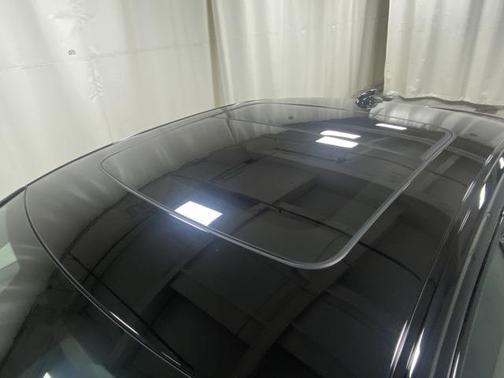 2025 Volvo S60 Plug-In Hybrid T8 Ultra Black Edition