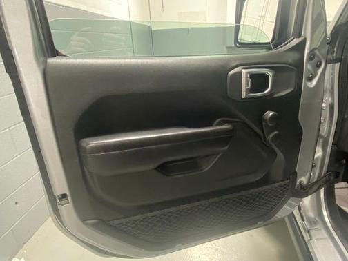 Billet Silver Metallic Clearcoat 2021 Jeep Wrangler Sport S