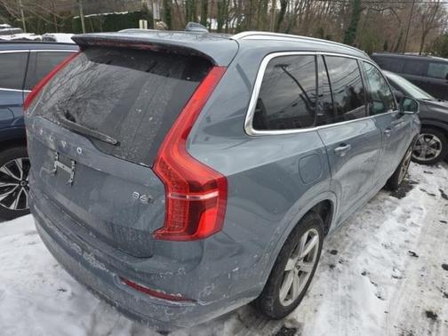 2023 Volvo XC90 B6 Core