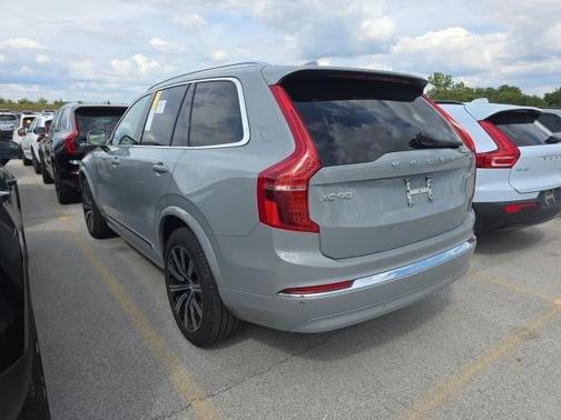 2025 Volvo XC90 B5 Core