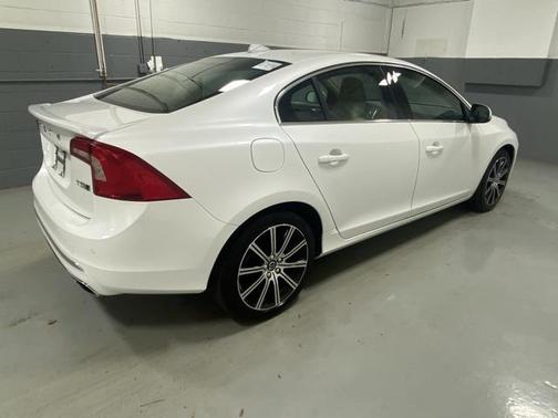 2018 Volvo S60 Inscription T5