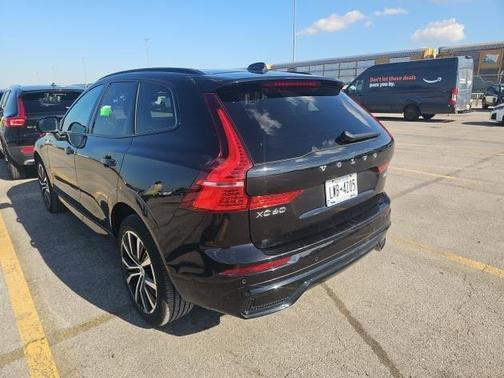 2025 Volvo XC60 B5 Plus