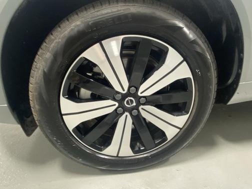 2025 Volvo XC60 Plug-In Hybrid T8 Core