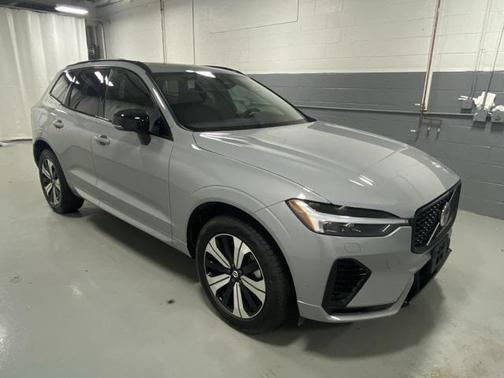 2025 Volvo XC60 Plug-In Hybrid T8 Core