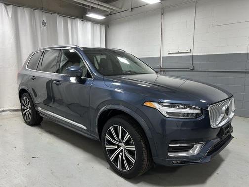 2024 Volvo XC90 B5 Plus Bright Theme