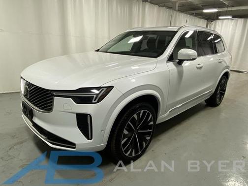 2025 Volvo XC90 B5 Plus 7-Seater