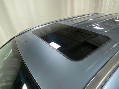 Moon Dust 2020 Toyota Highlander XLE