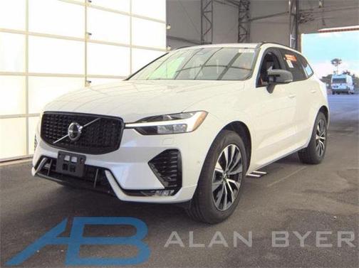 2025 Volvo XC60 B5 Plus