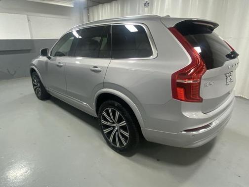 2025 Volvo XC90 B6 Plus 7-Seater