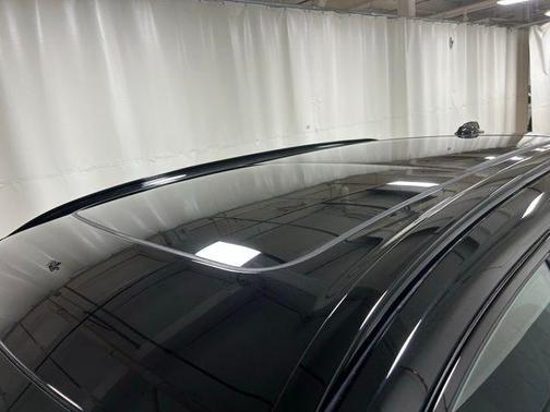 2023 Volvo XC60 Recharge Plug-In Hybrid T8 Plus Dark Theme