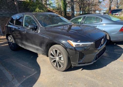 2023 Volvo XC60 Recharge Plug-In Hybrid T8 Plus Dark Theme