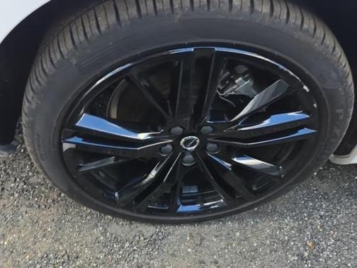 2024 Volvo S60 Recharge Plug-In Hybrid T8 Ultimate Black Edition