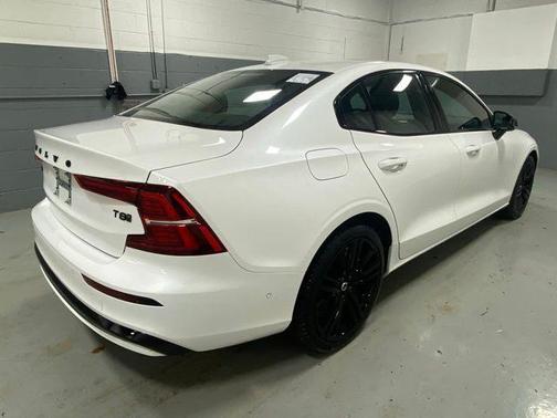 Crystal White 2025 Volvo S60 Plug-In Hybrid T8 Ultra Black Edition