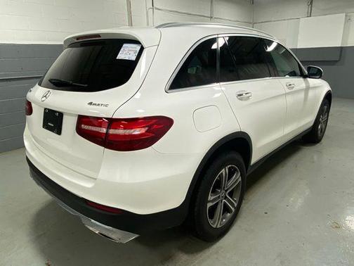 White 2019 Mercedes-Benz GLC 300 4MATIC
