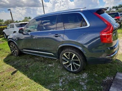 2024 Volvo XC90 B5 Plus Bright Theme