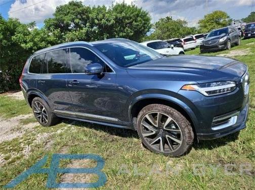 2024 Volvo XC90 B5 Plus Bright Theme