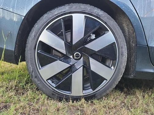 2025 Volvo S60 Plug-In Hybrid T8 Ultra