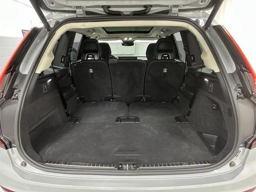 2025 Volvo XC90 B6 Plus 7-Seater