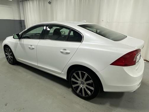 2018 Volvo S60 Inscription T5 Platinum
