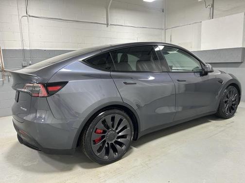 2023 Tesla Model Y Performance Dual Motor All-Wheel Drive