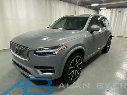 2024 Volvo XC90 B6 Plus Bright Theme 7-Seater