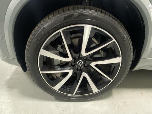 2024 Volvo XC90 B6 Plus Bright Theme 7-Seater