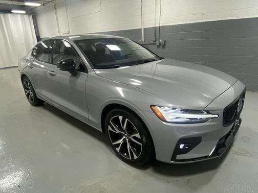 2025 Volvo S60 B5 Core