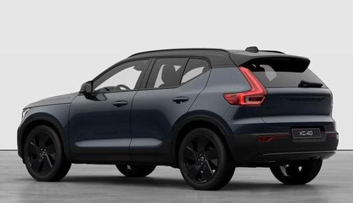 2026 Volvo XC40 B5 Ultra Black Edition